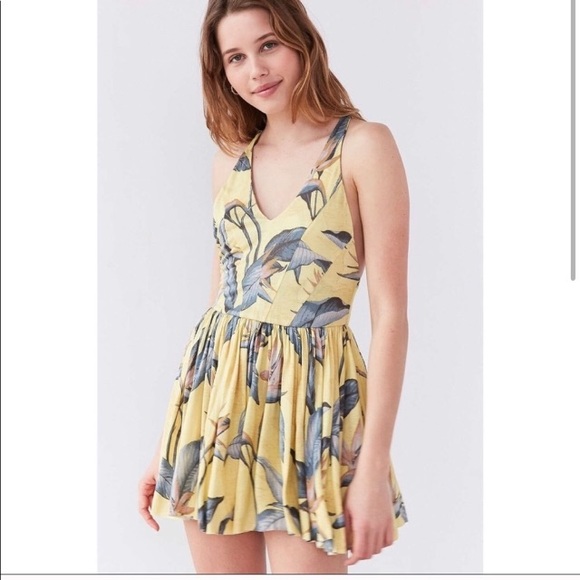 urban outfitters yellow jumpsuit
